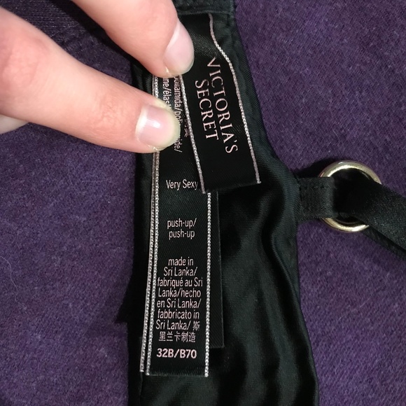 Victoria's Secret Very Sexy push-up bra - Picture 5 of 5